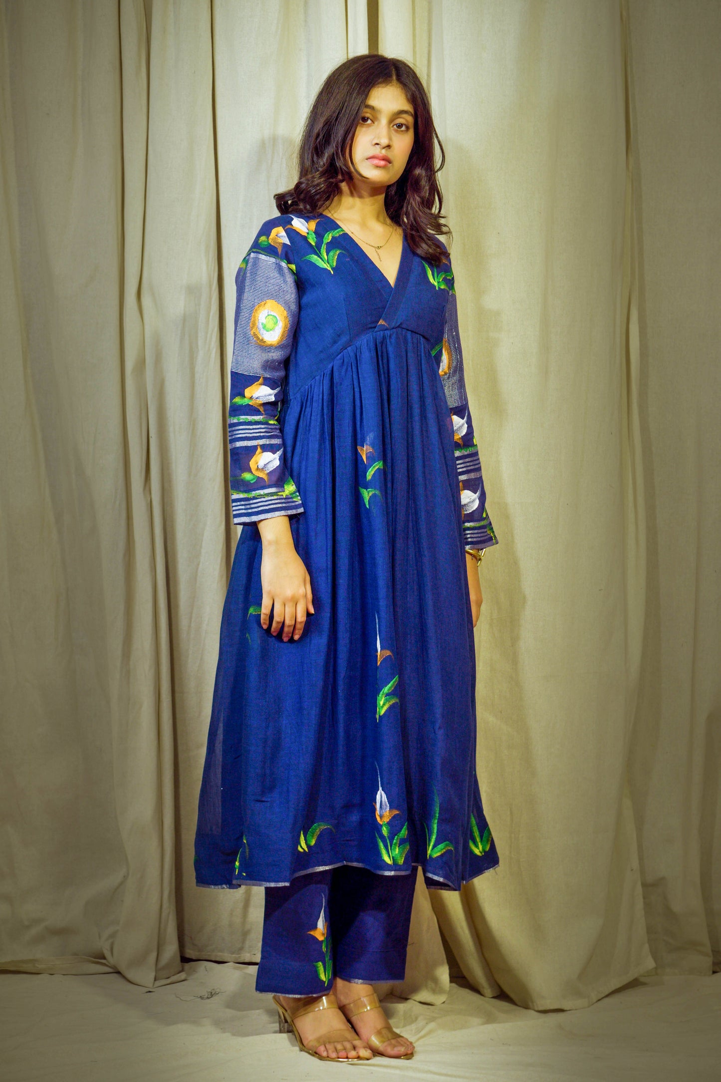 Neelvara Grace – Hand-Painted Linen Ensemble