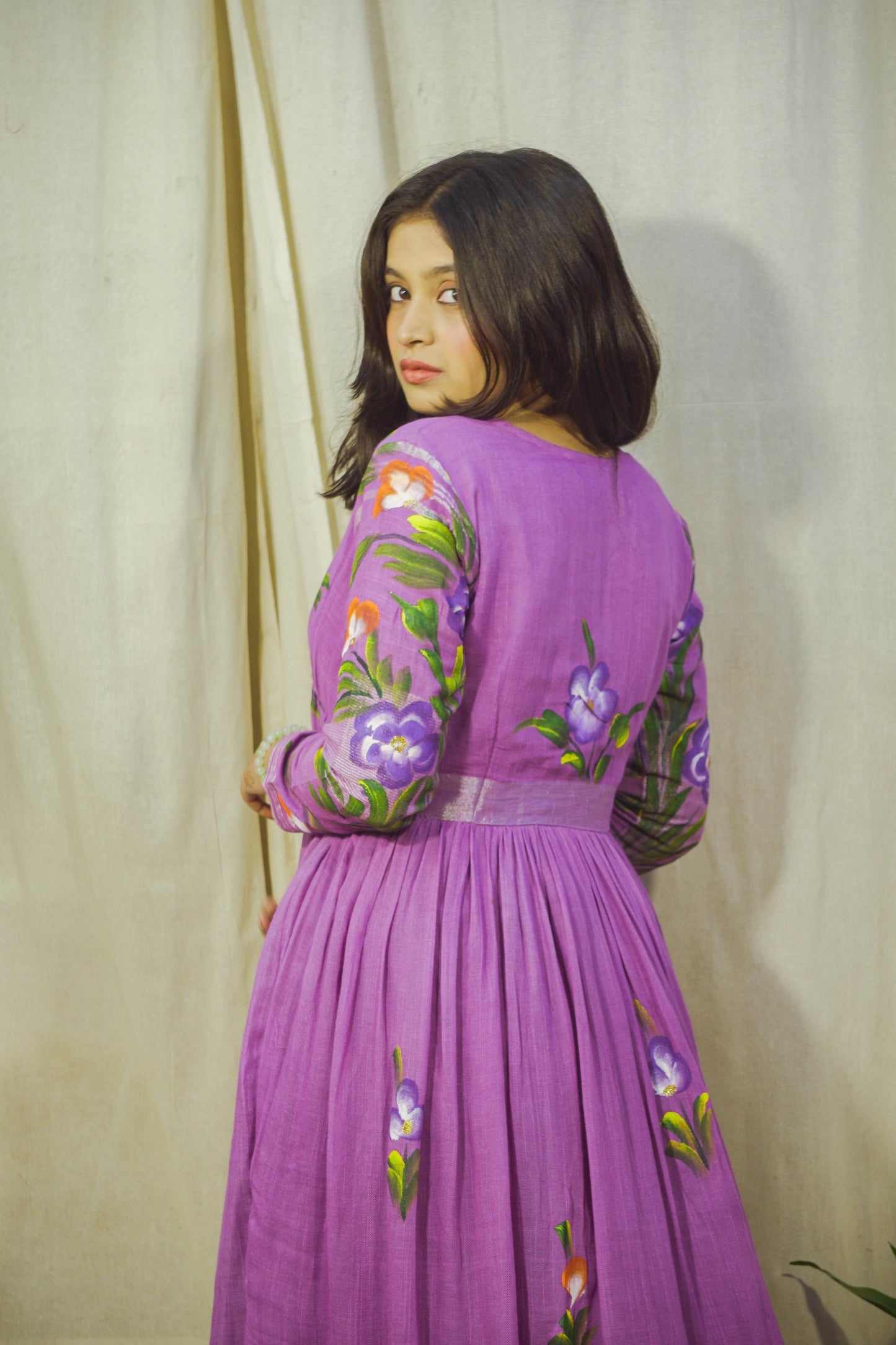 Lavender Hand Painted Mallika Pant Kurta Set in Pure Linen Fabric