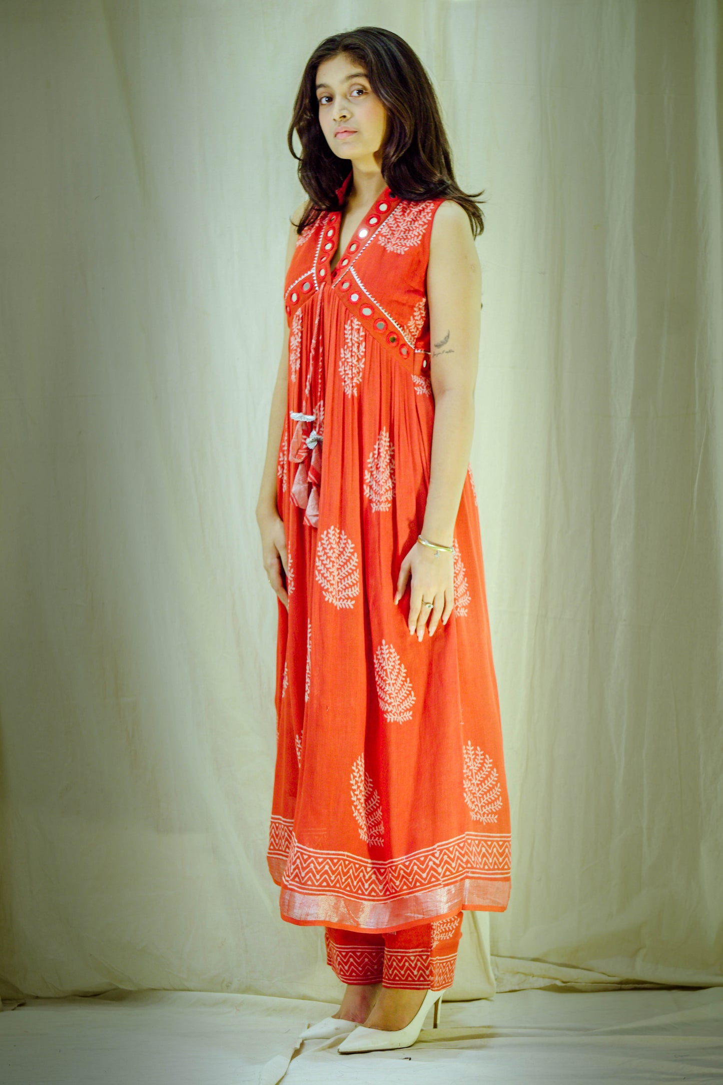 Saffron Muse – Pure Linen Block Print Pant–Kurta Set