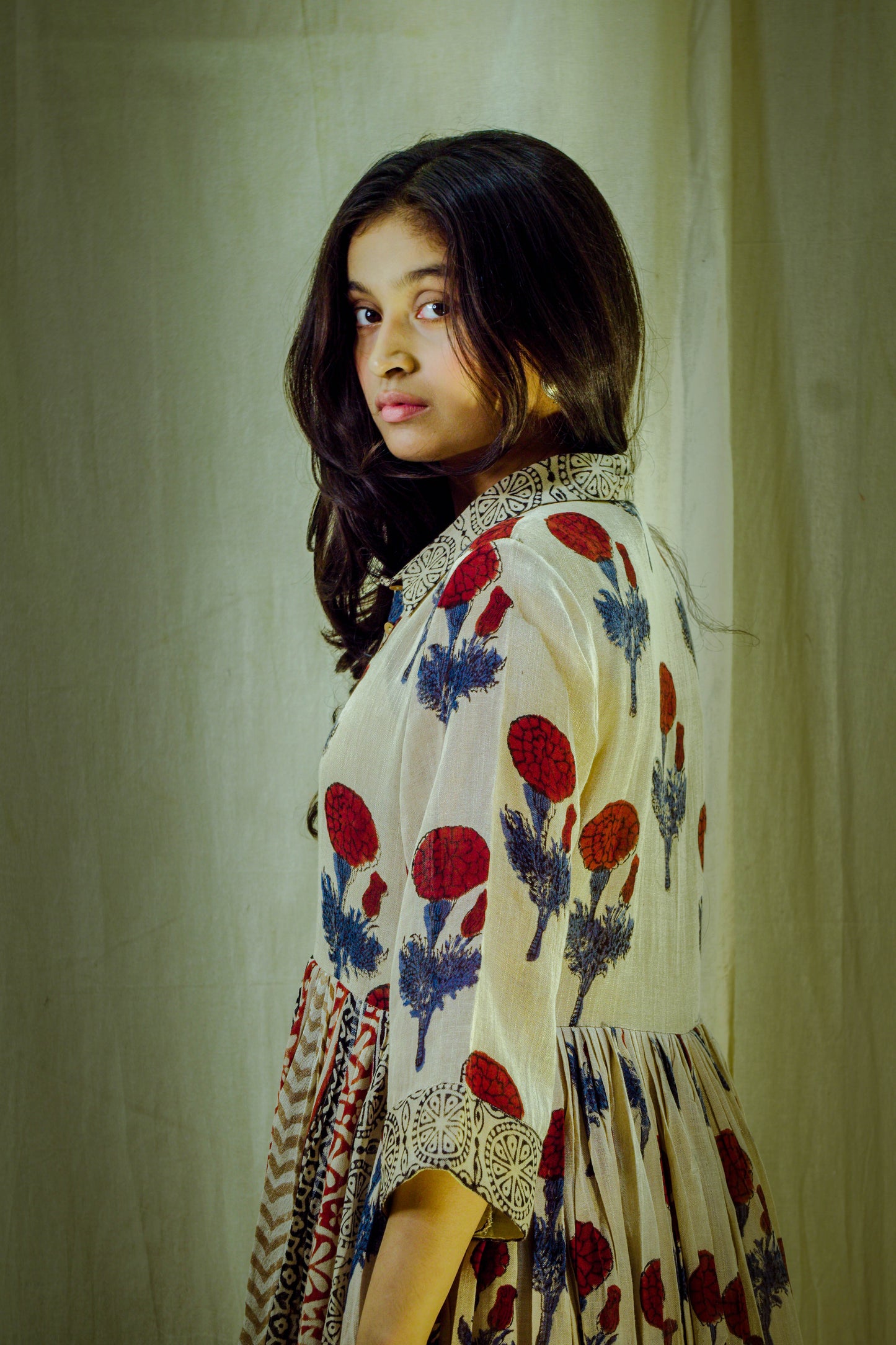 Tulip Élan – Pure Linen Block-Printed Dress