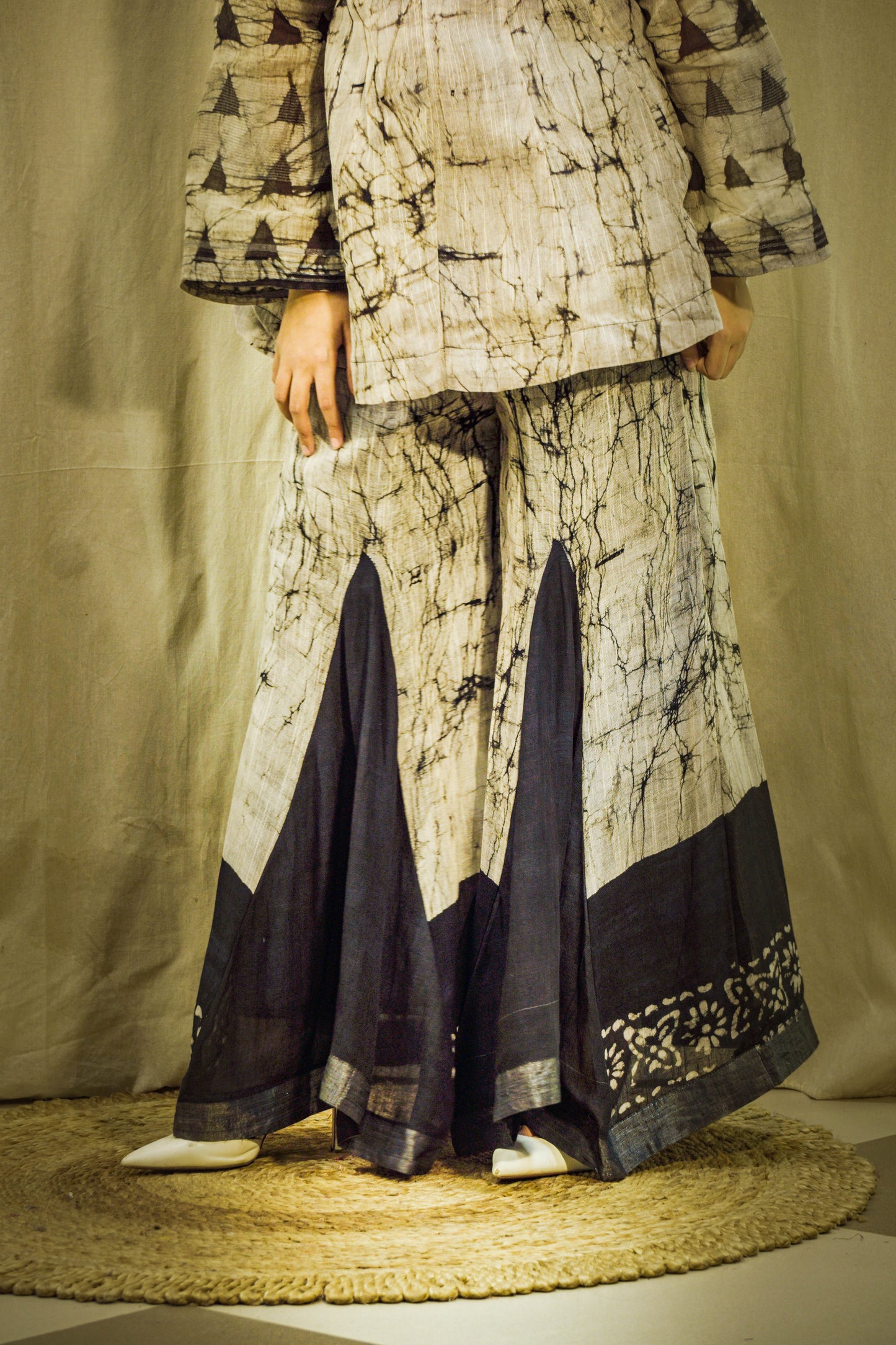 Shibori Noir Kali Linen Co-ord Set