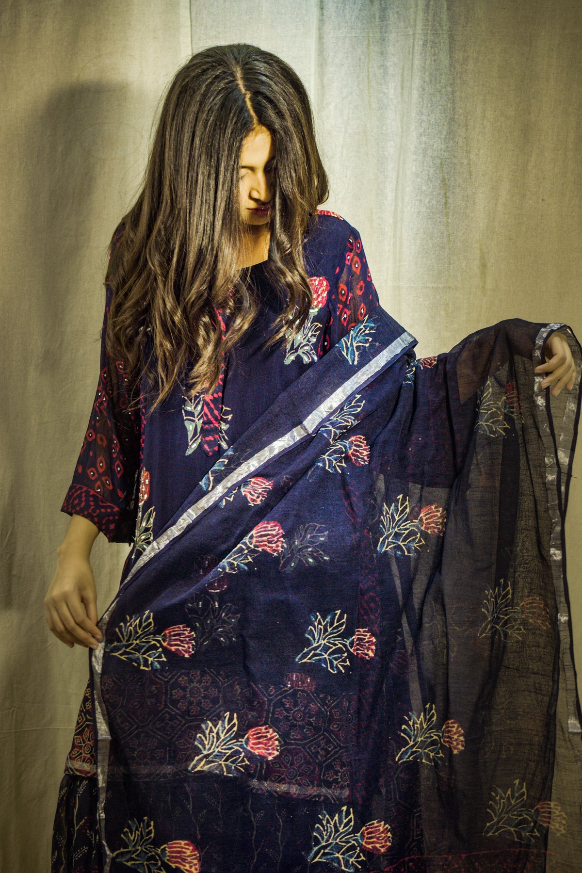 Neel Farshi Linen Set