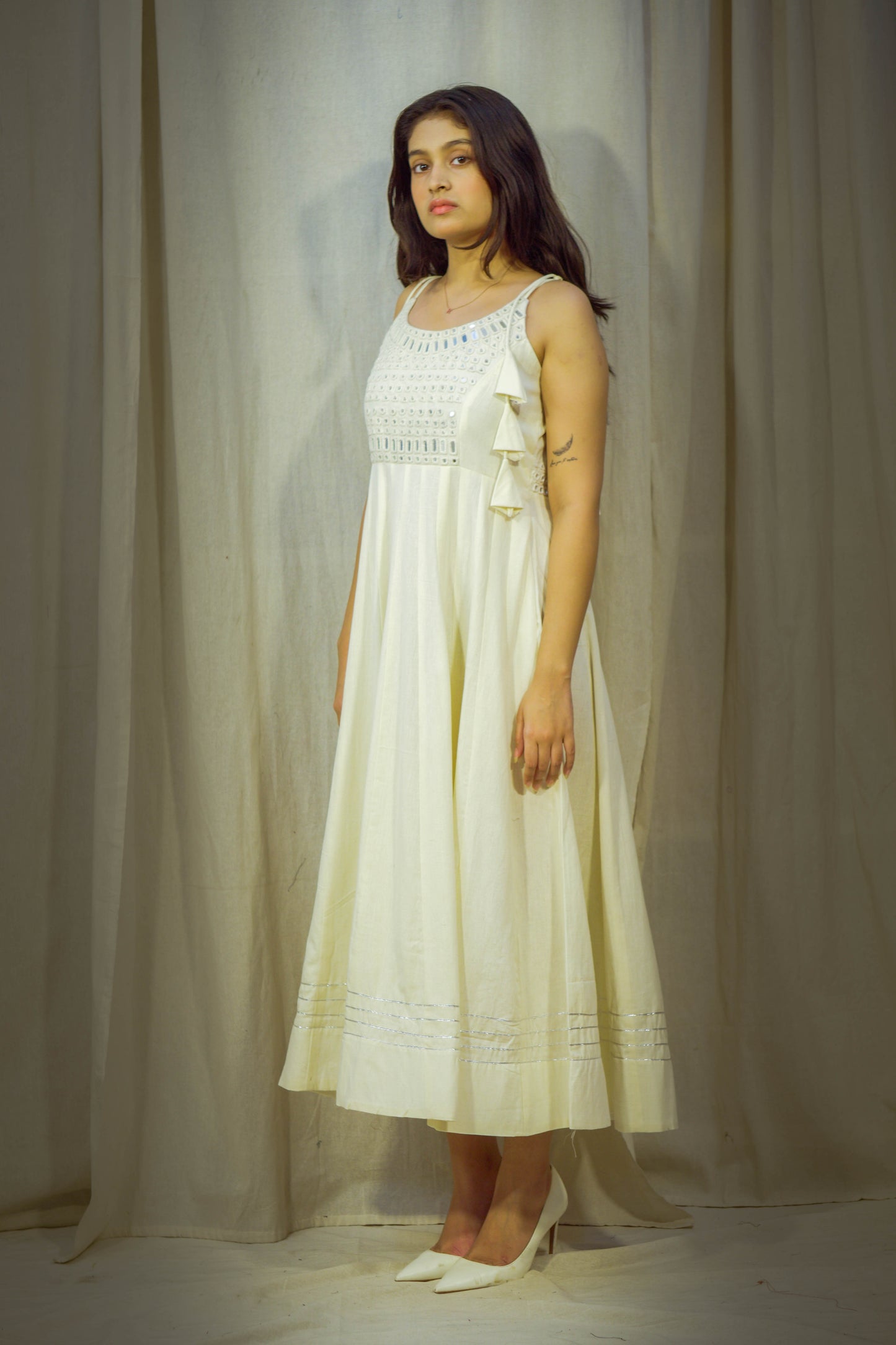 Mrinalini – Cotton Roots by Divas