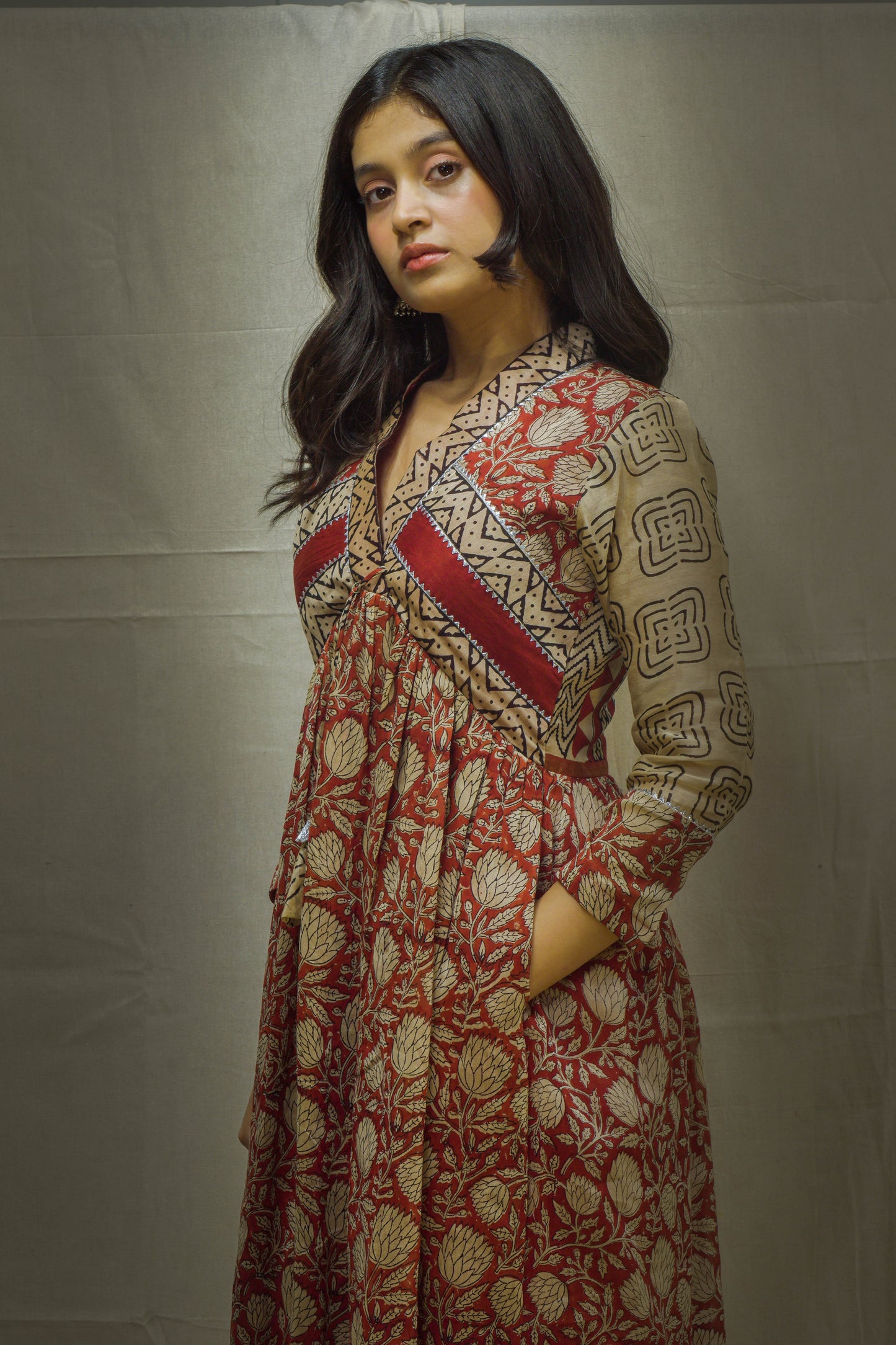 Ina Red-Cream Kalamkari Chanderi Kurti
