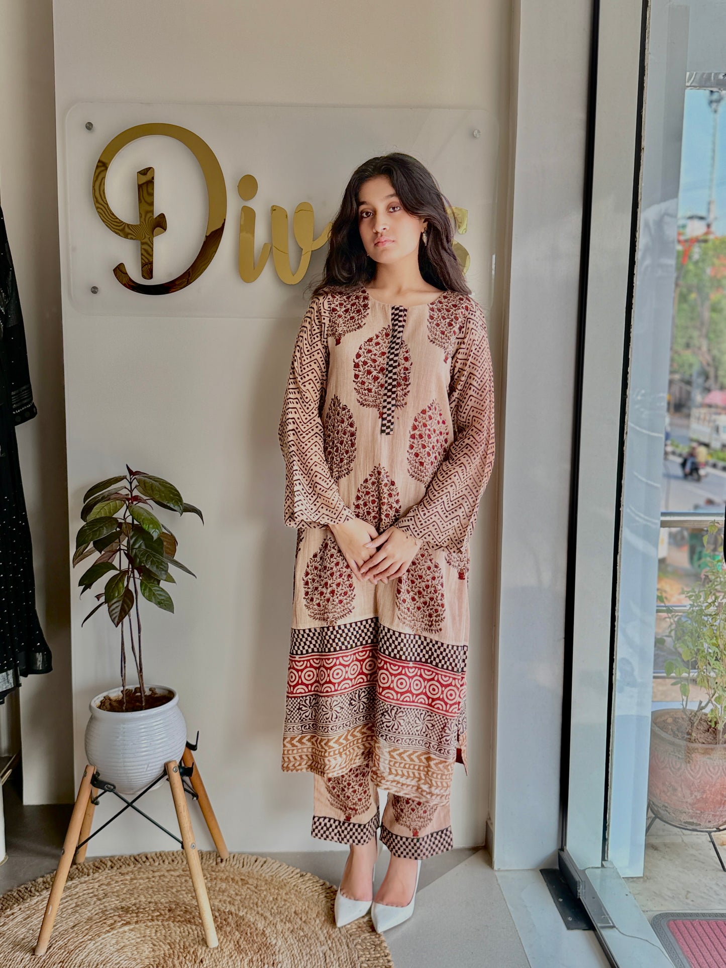 Butti Blossom Linen Set