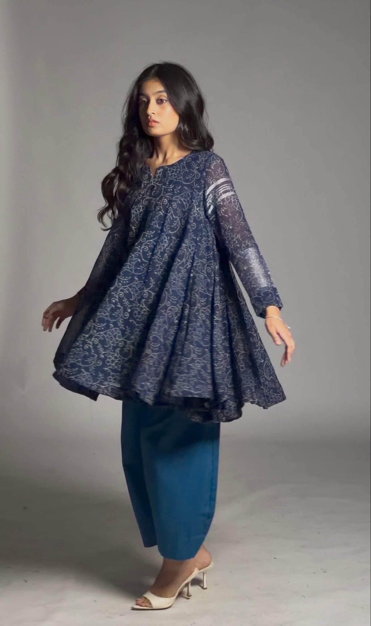 Kalamira Vistaar Flare Kurta