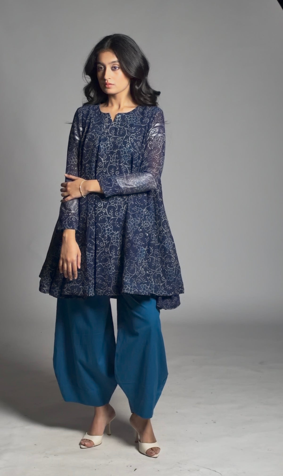 Kalamira Vistaar Flare Kurta