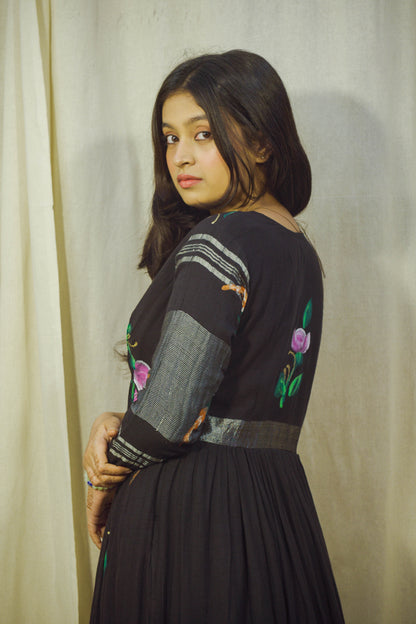 Hand Painted Mallika Pant-Kurta Set in Pure Linen