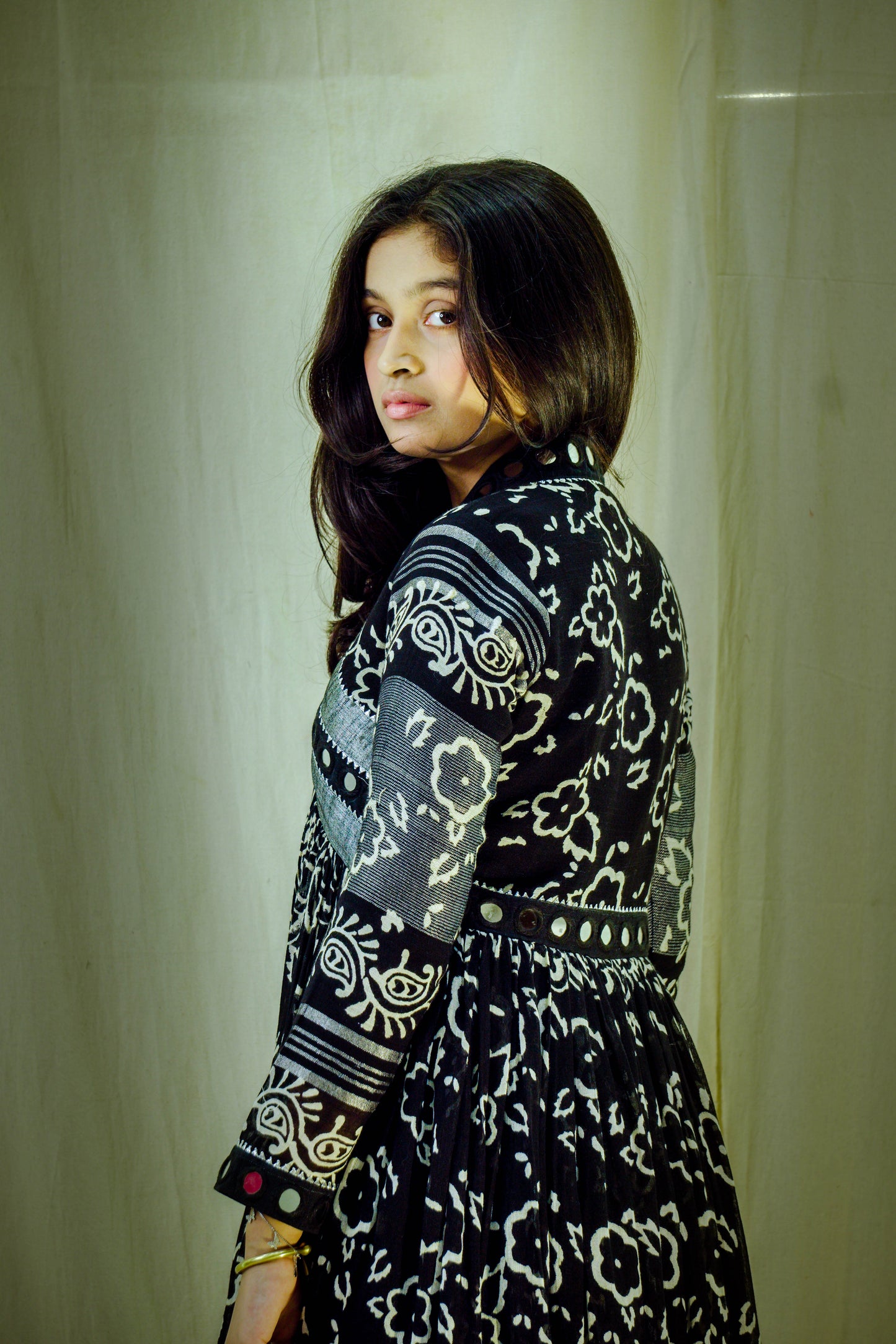 Noir Fleur – Pure Linen Block Print Dress