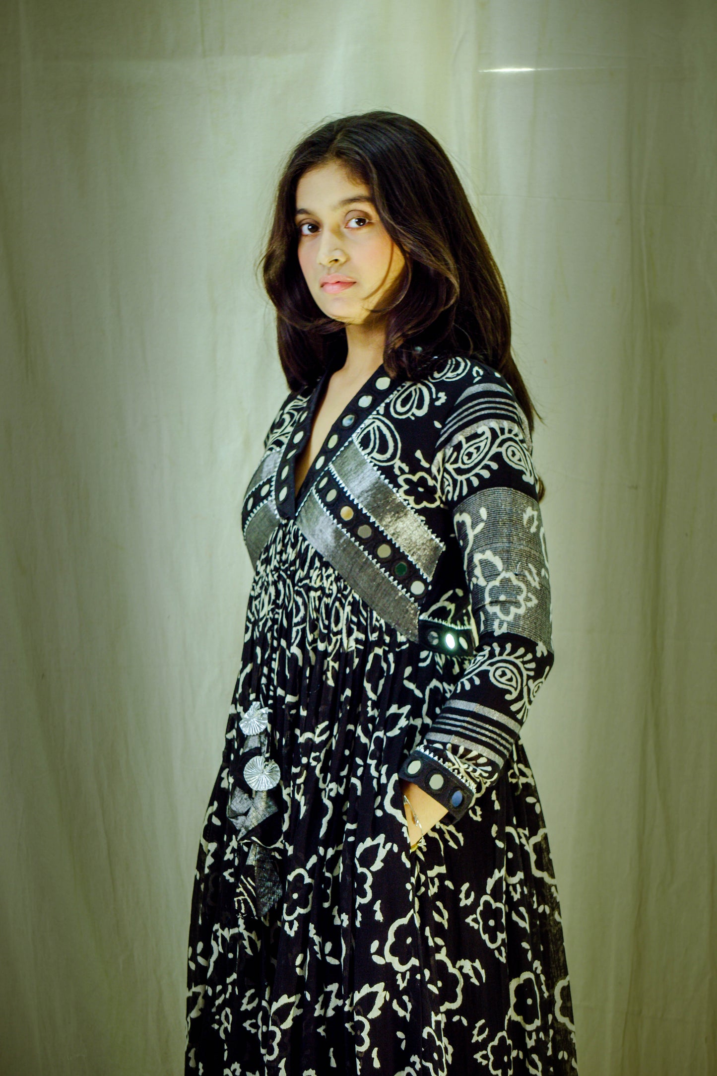 Noir Fleur – Pure Linen Block Print Dress