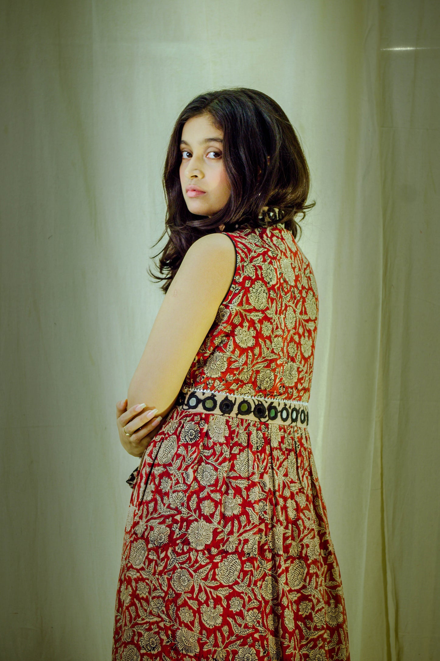 Noir Botanica – Pure Linen Kalamkari Pant–Kurta Set