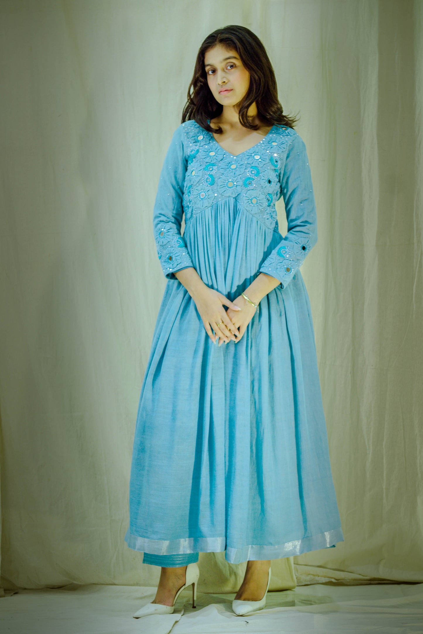 Ocean Muse – Pure Linen Appliqué Pant–Kurta Set