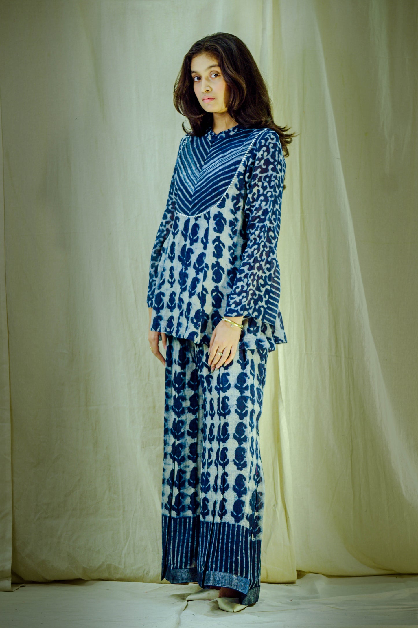 Mango Serenade – Pure Linen Bell-Sleeve Top & Palazzo Set