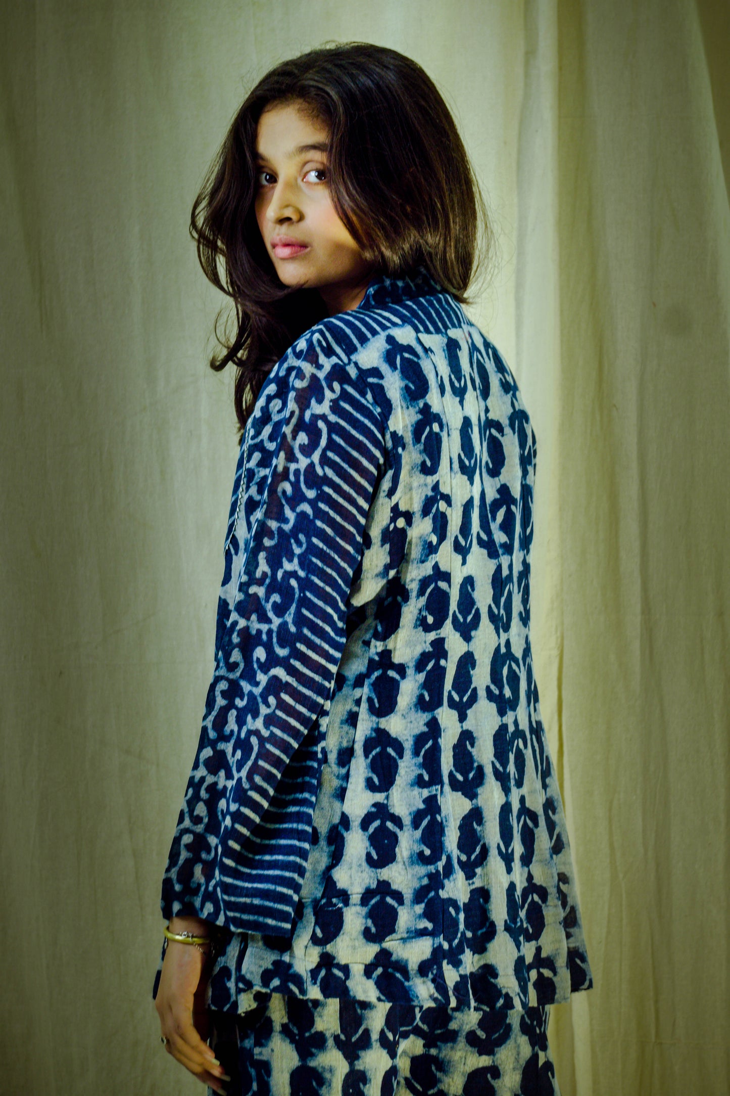 Mango Serenade – Pure Linen Bell-Sleeve Top & Palazzo Set