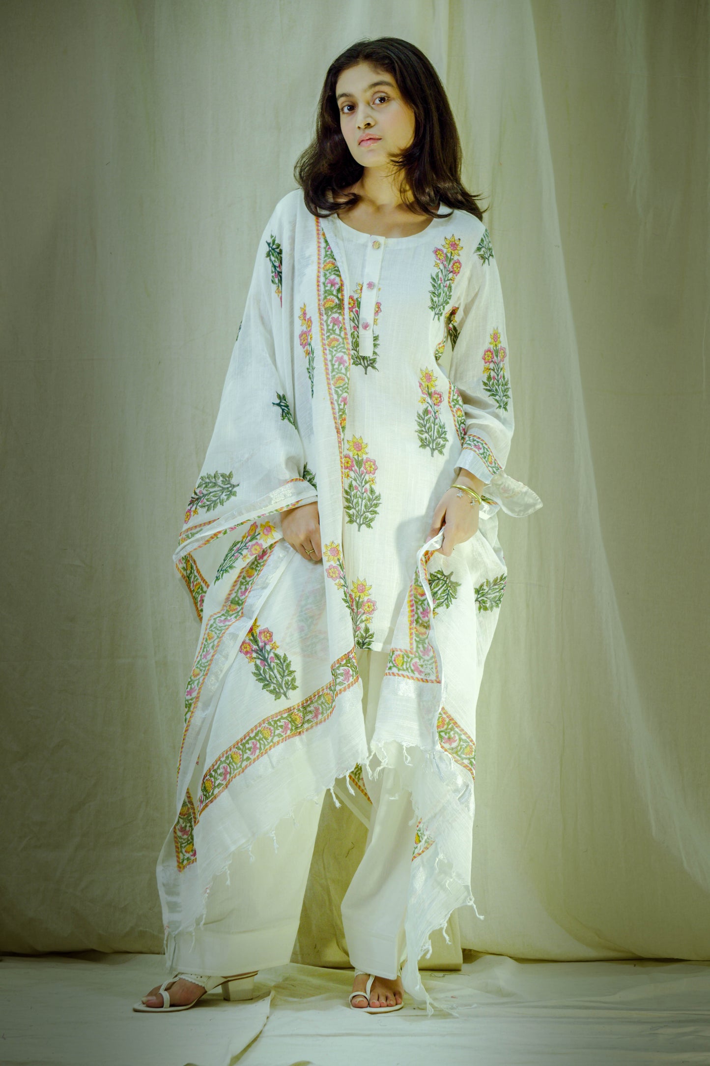 Noor-e-Falak – Mughal Block-Printed Linen Falshi Salwar Set