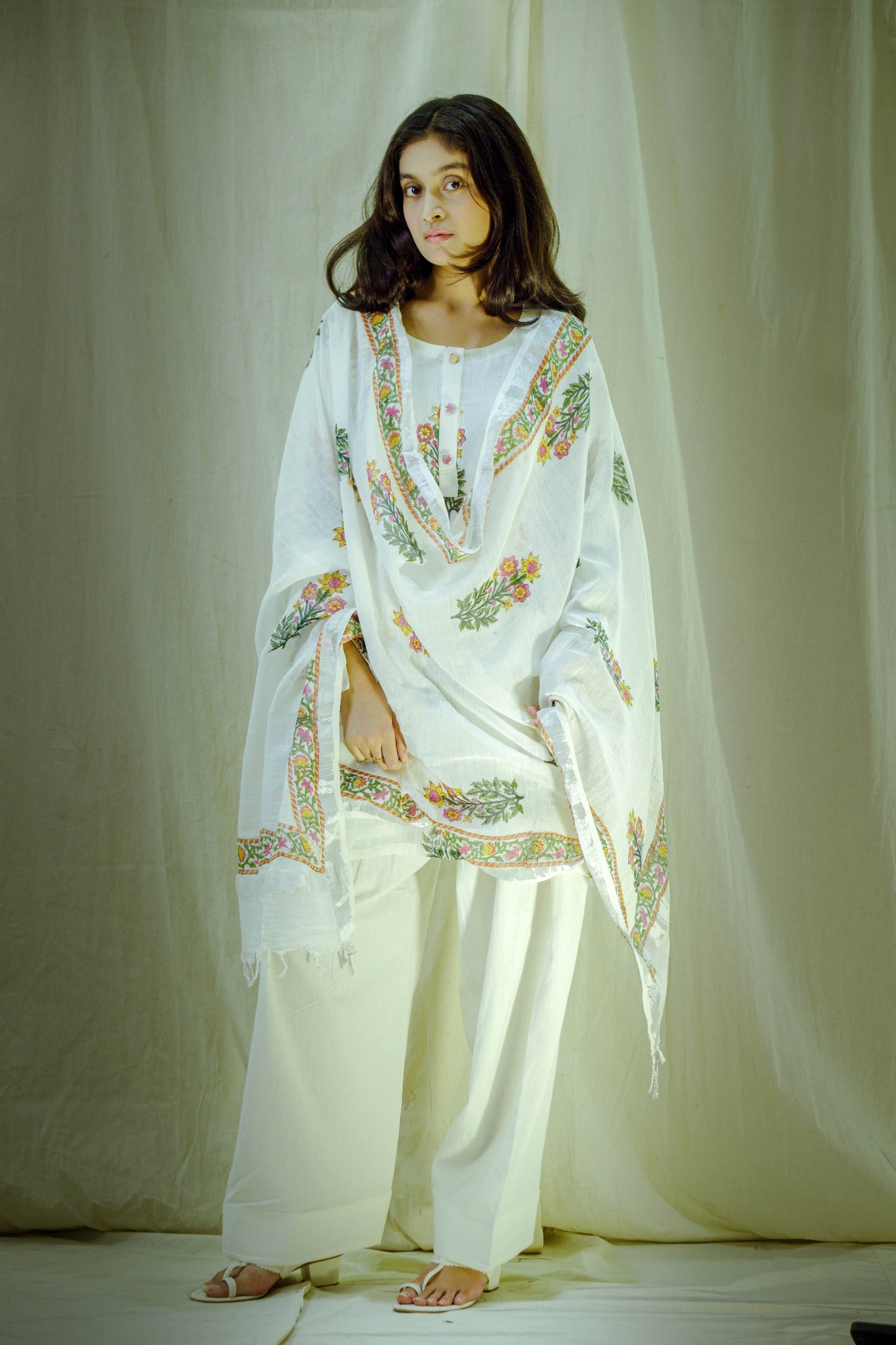 Noor-e-Falak – Mughal Block-Printed Linen Falshi Salwar Set