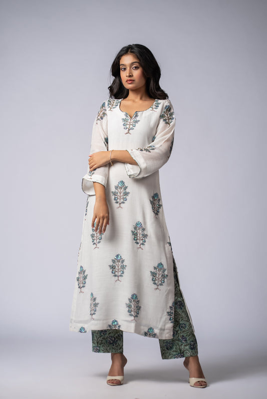 Mehrunnisa Gulzaar Blue Pant Kurta Set