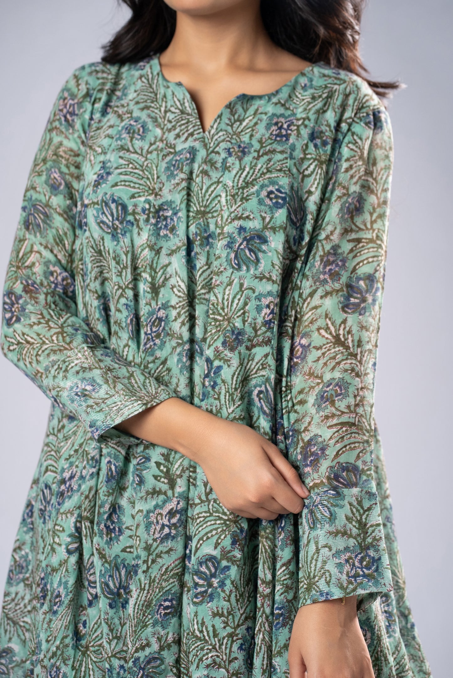 Harini Linen Flare Kurta
