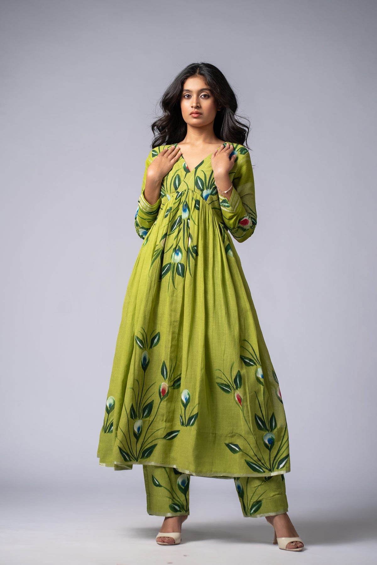 Mallika Harit Pant Kurta Set
