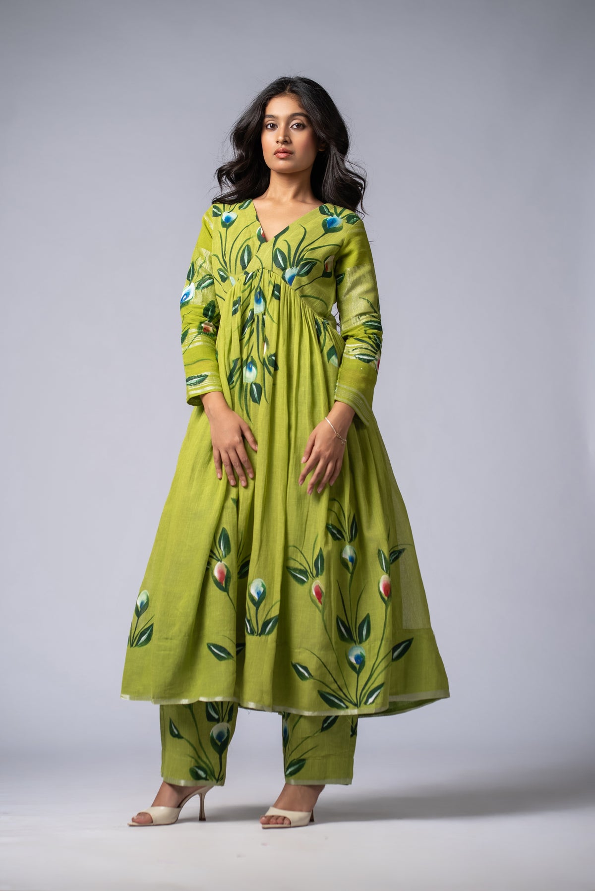 Mallika Harit Pant Kurta Set