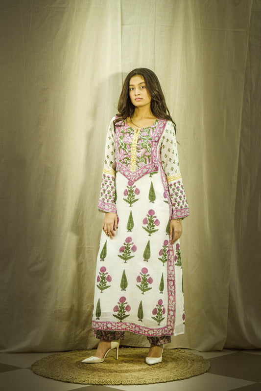 Mehrunisa Mughal Motif Linen Kurta Set