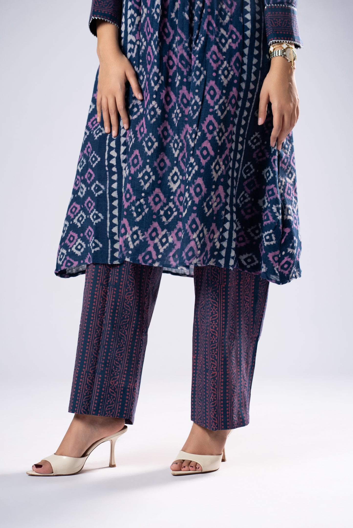 Neelrasa Pant Kurta Set