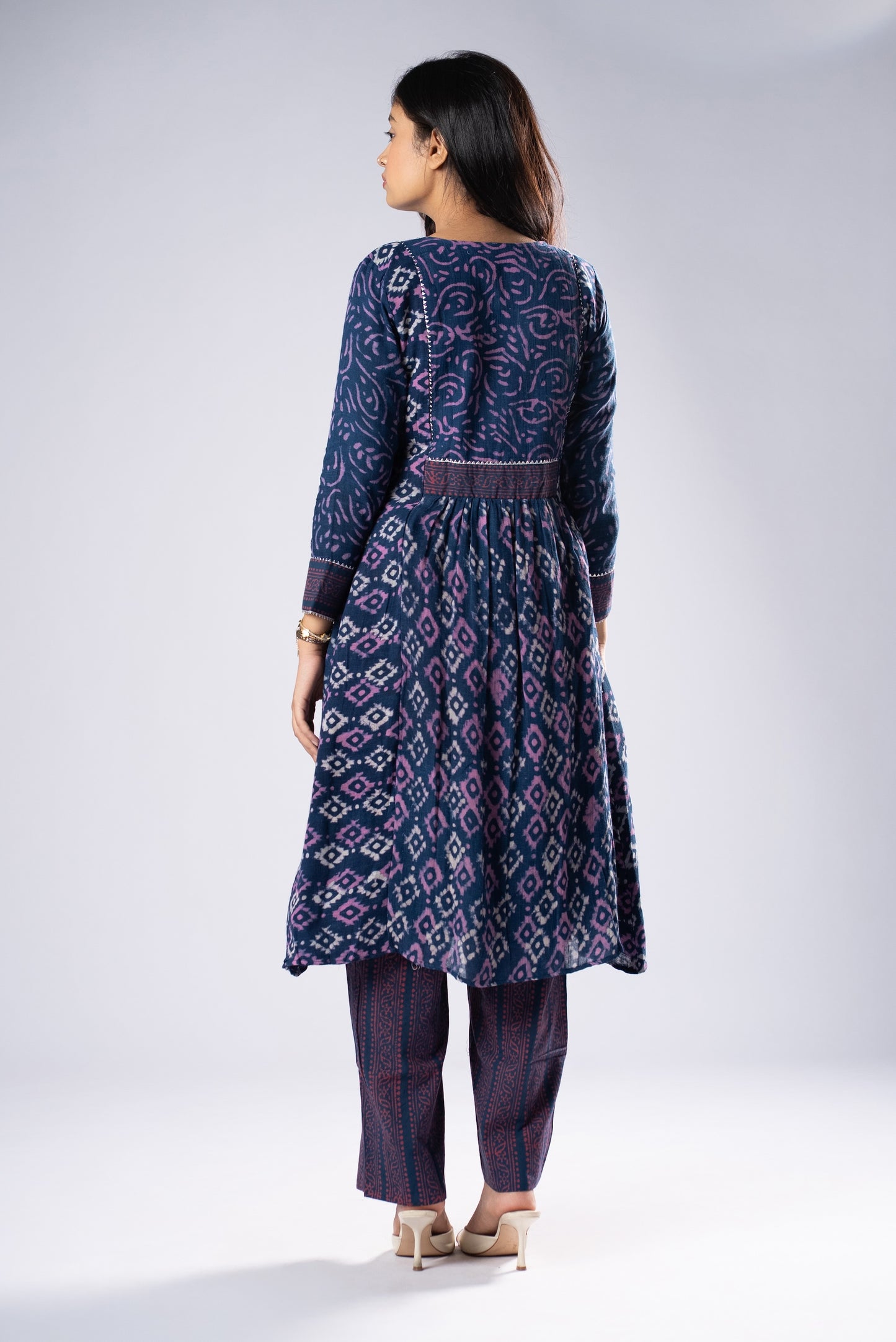 Neelrasa Pant Kurta Set