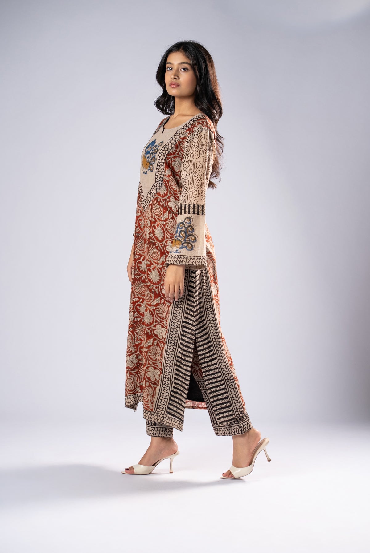 Mehrunnisa Aabshar