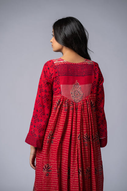 Raktrekha Pant Kurta Set