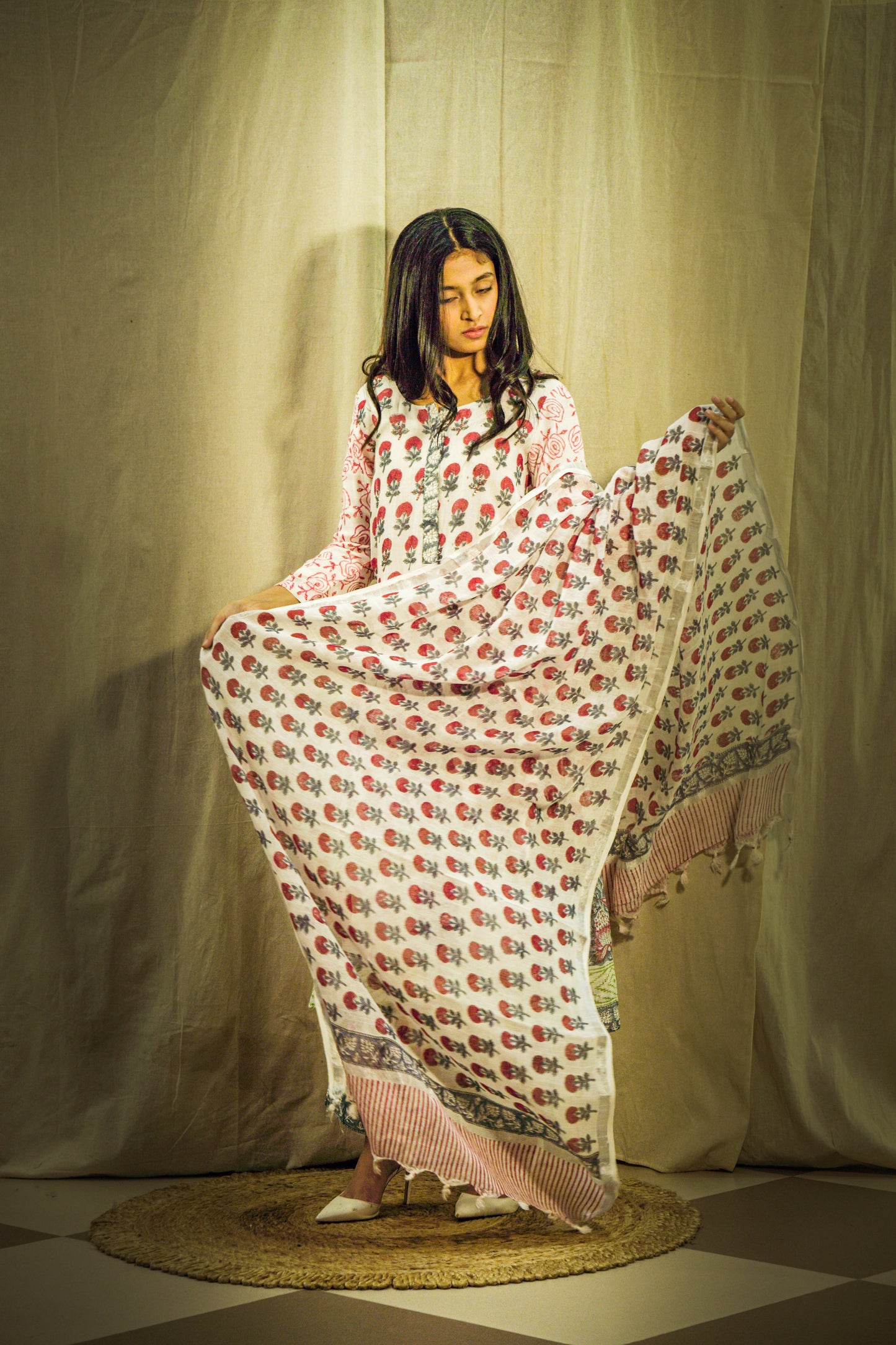 Mehr Rang Mughal Linen Kurta Set