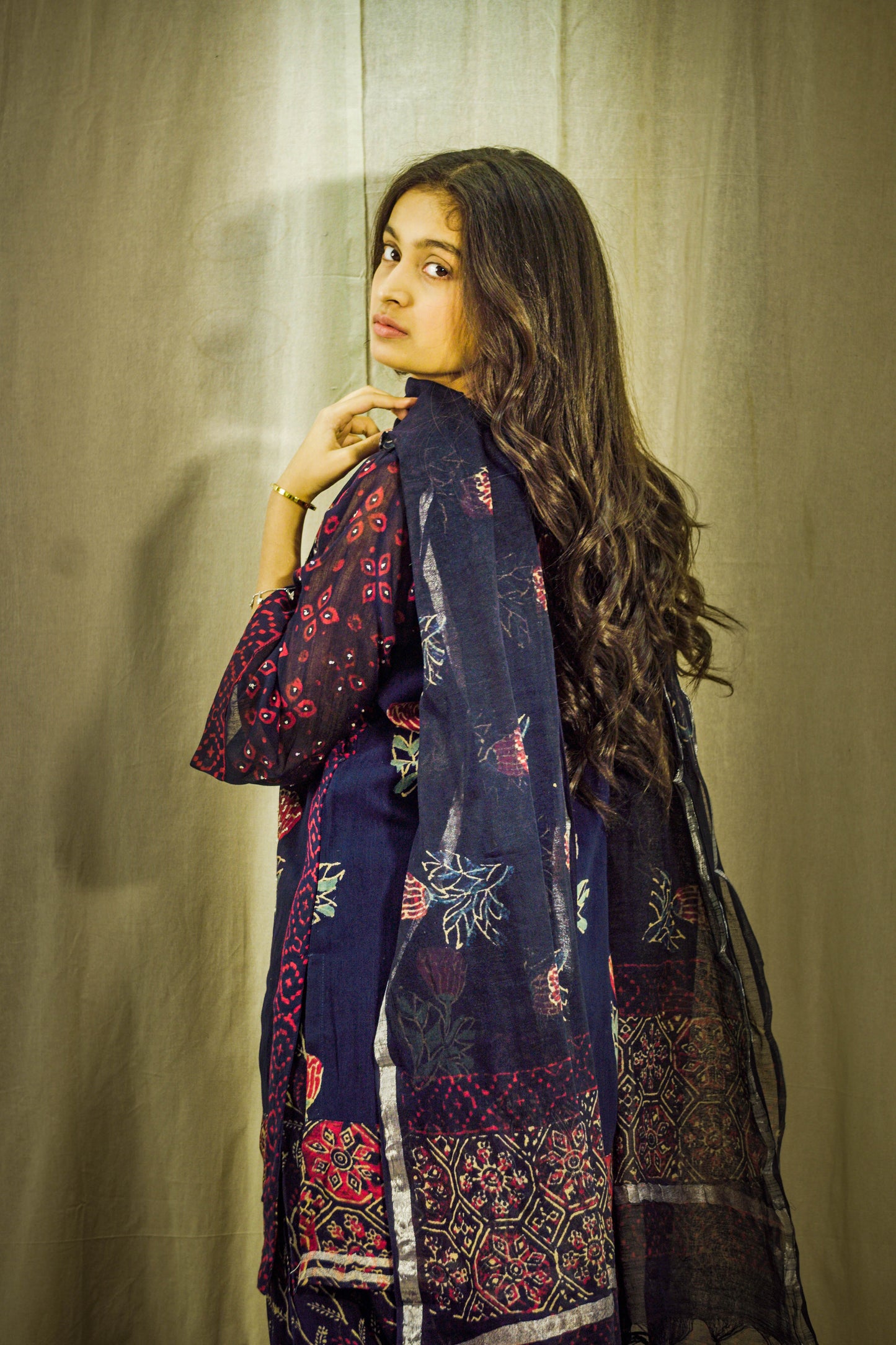 Neel Farshi Linen Set