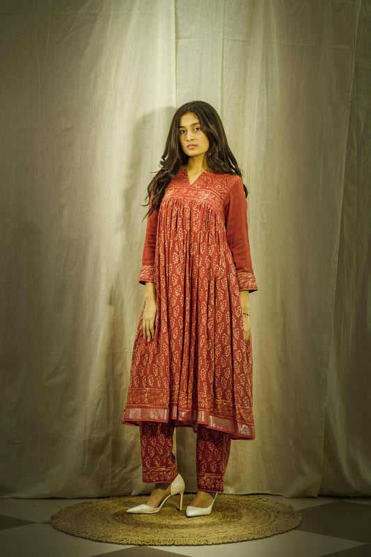 Kesari Kediya Linen Kurta Set
