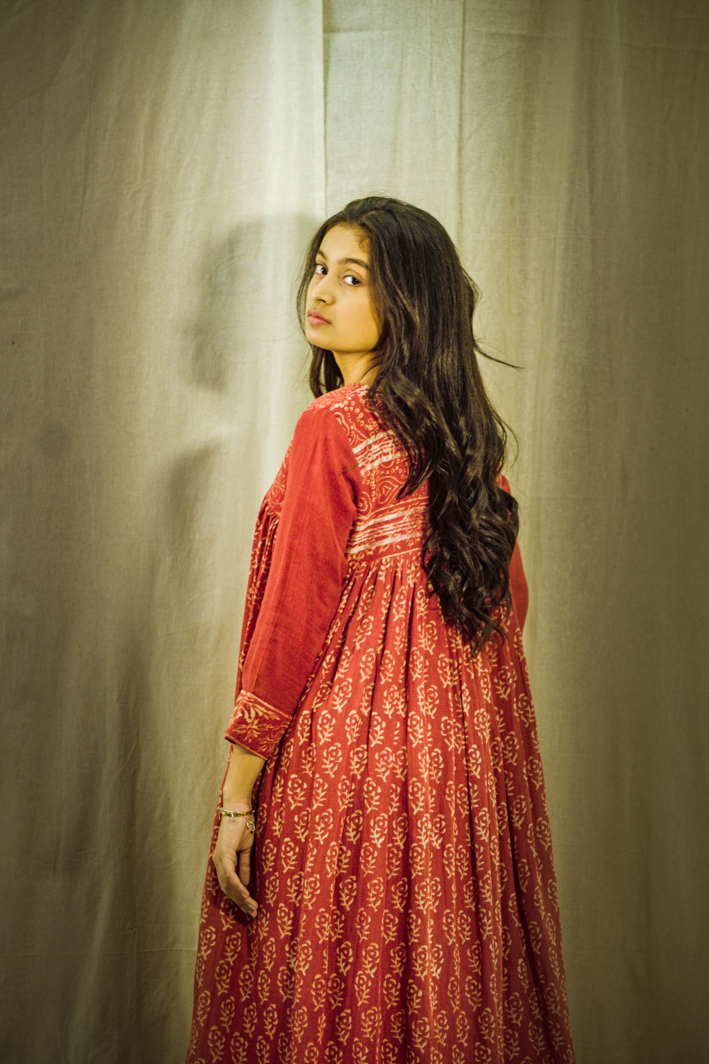 Kesari Kediya Linen Kurta Set