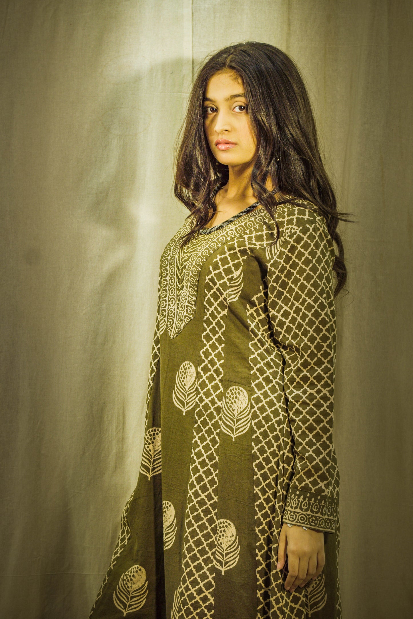 Olive Handcrafted Kutch Cotton Kali Set