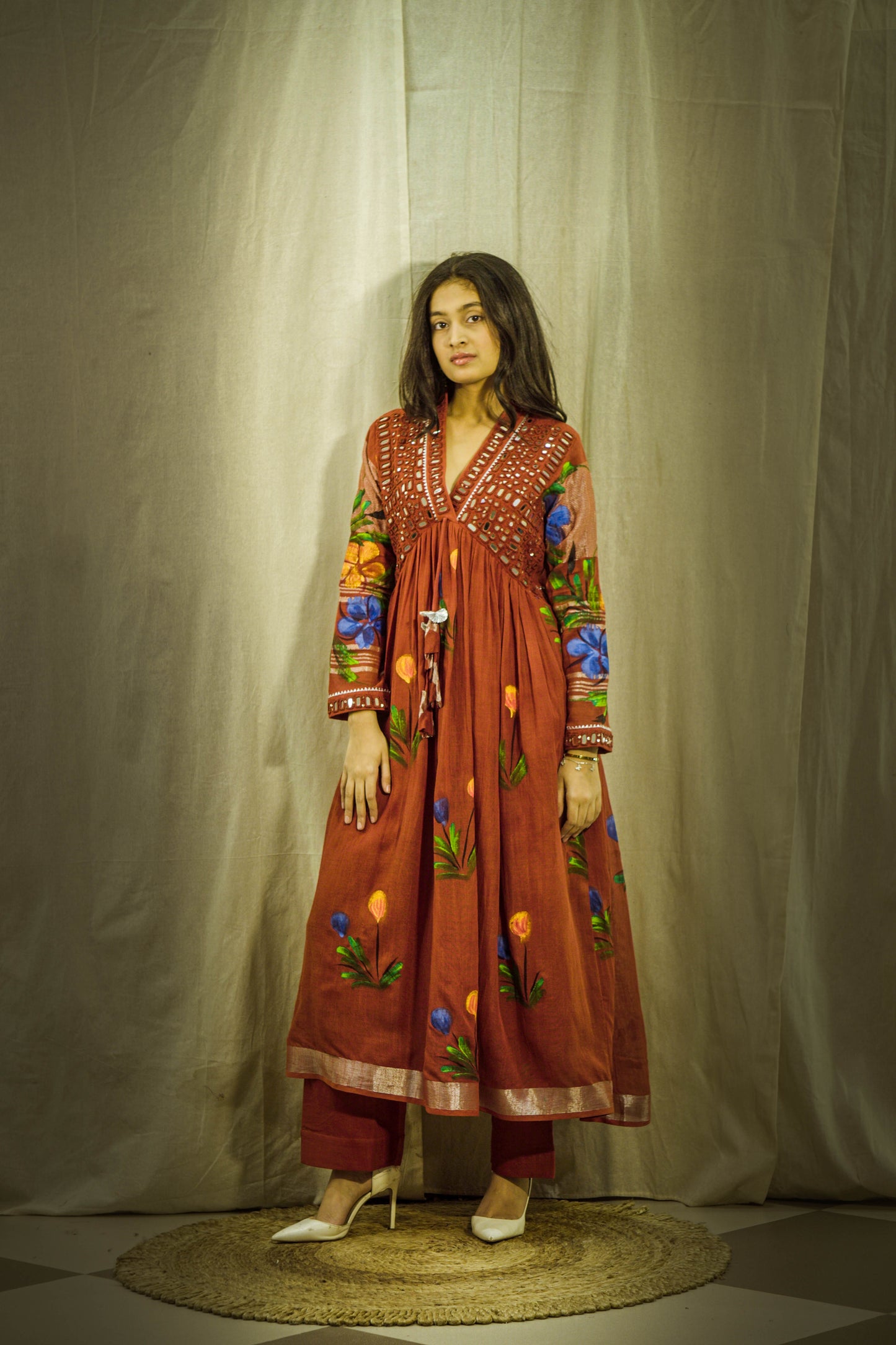 Gulnoor Luxe Handpainted Mirror Linen Kurta Set
