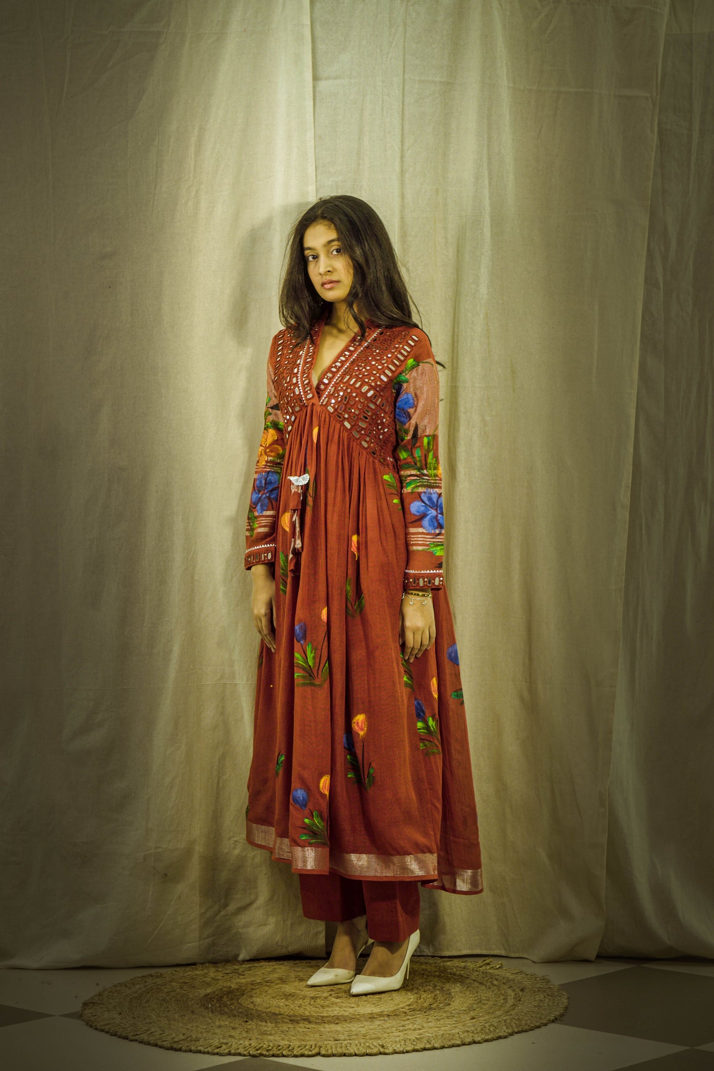 Gulnoor Luxe Handpainted Mirror Linen Kurta Set