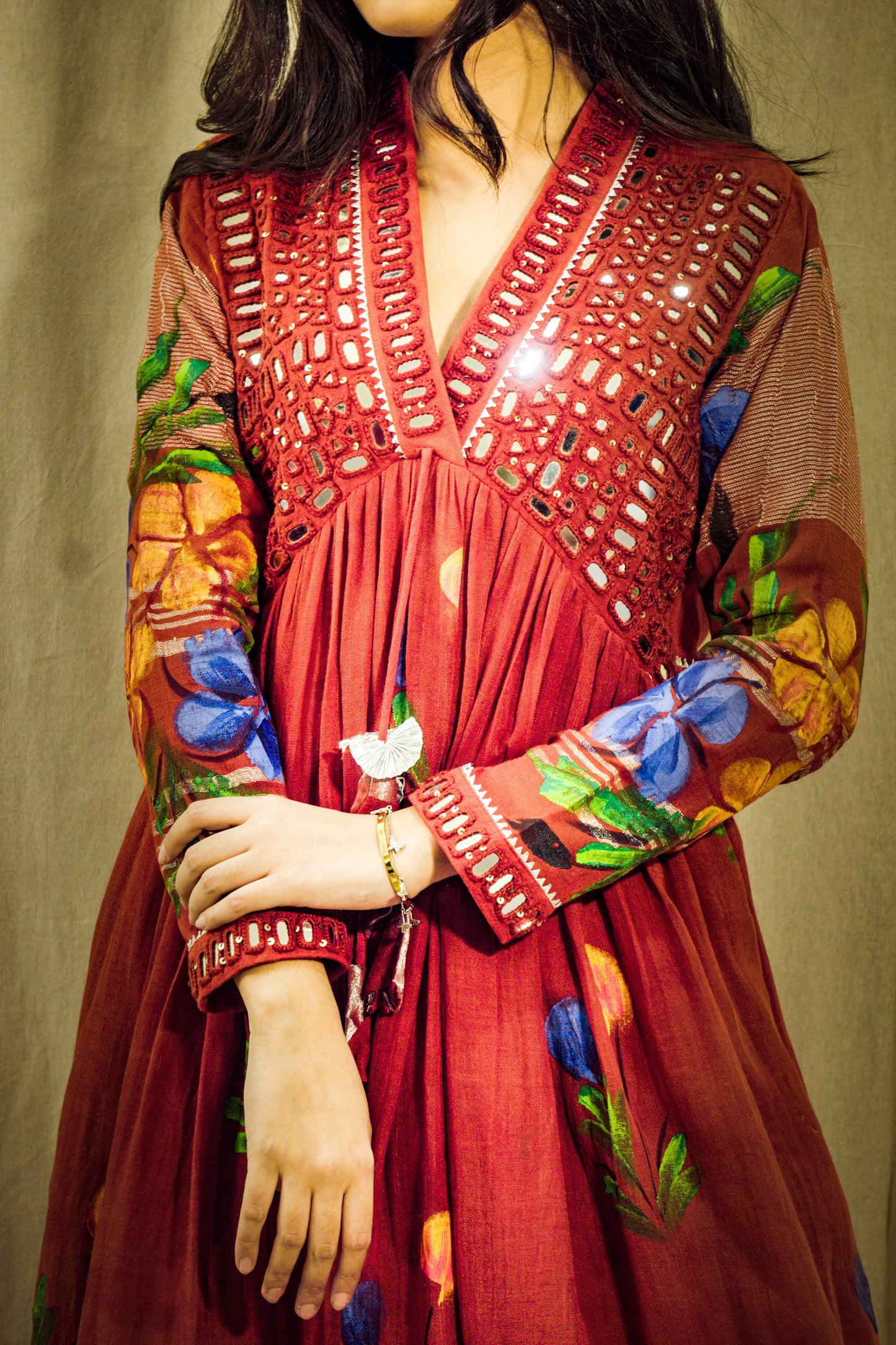 Gulnoor Luxe Handpainted Mirror Linen Kurta Set