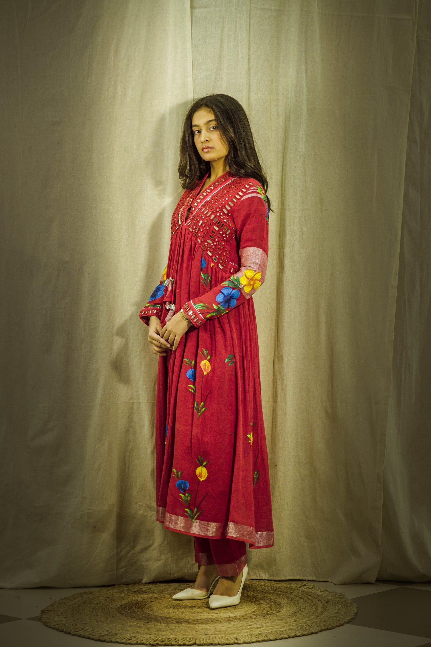 Surkh Gulnoor Luxe Handpainted Mirror Linen Kurta Set