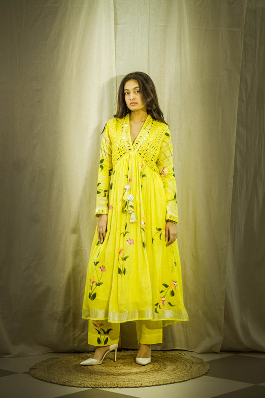 Noor Gulnoor Luxe Handpainted Mirror Linen Kurta Set