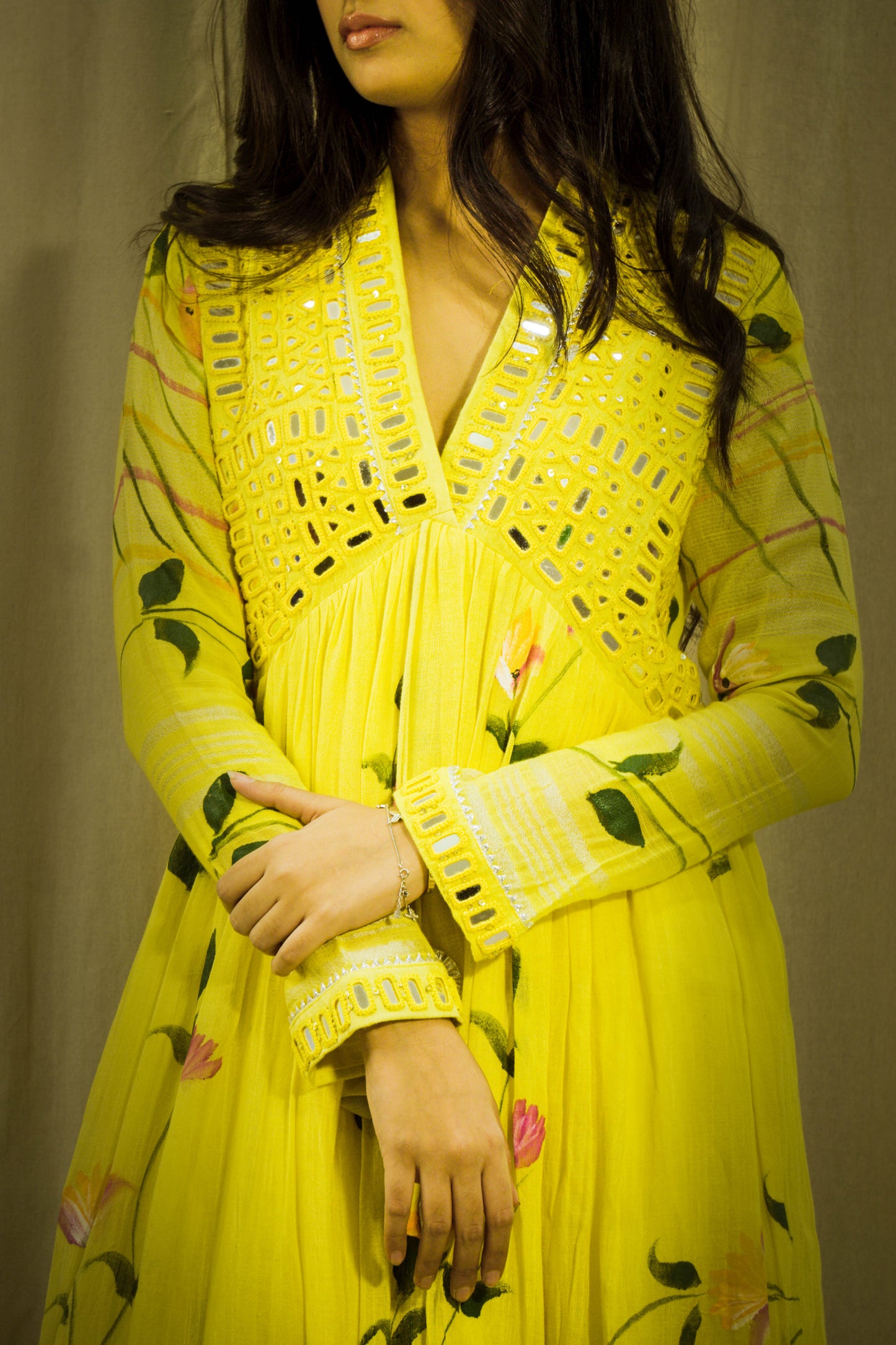 Noor Gulnoor Luxe Handpainted Mirror Linen Kurta Set