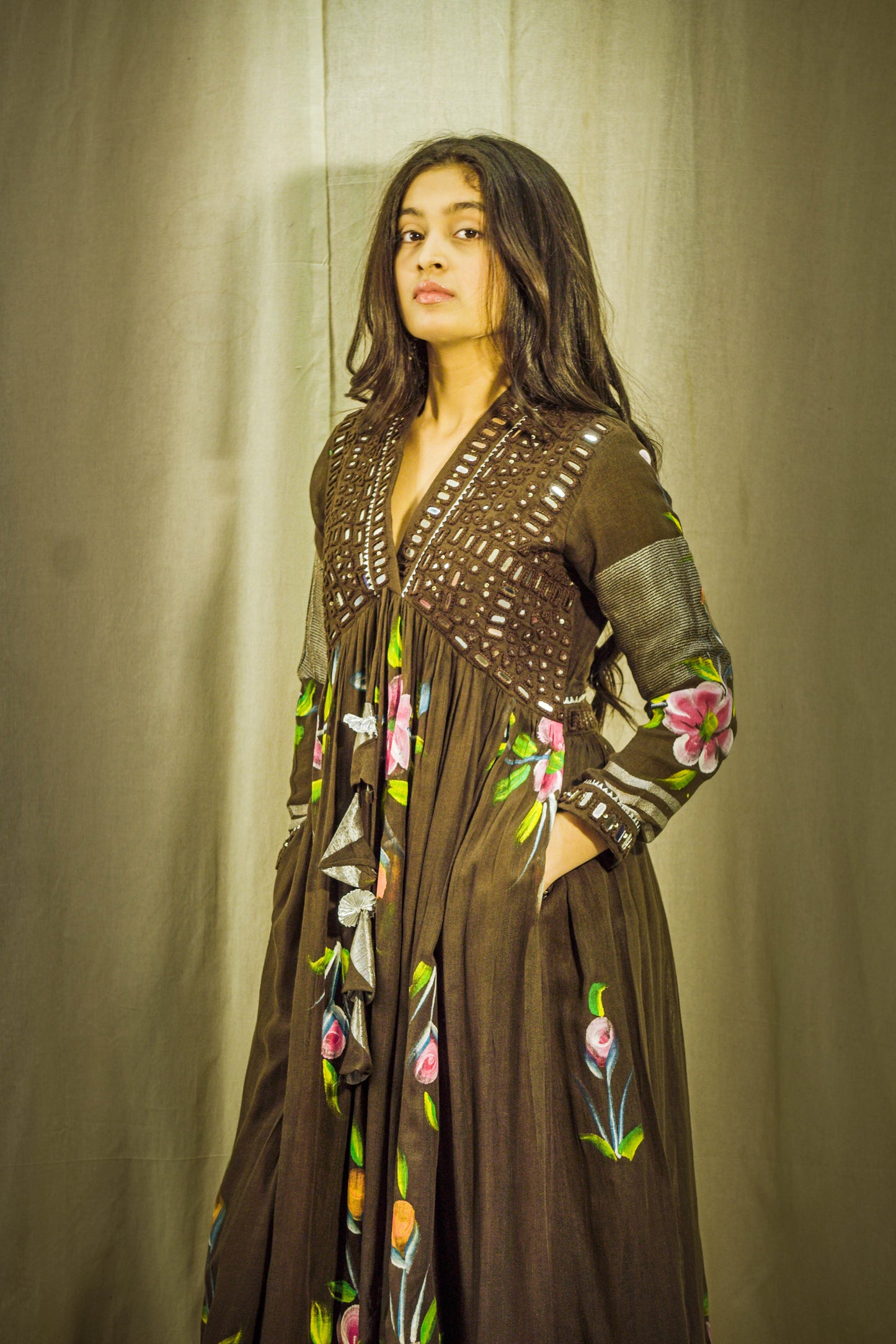 Cocoa Gulnoor Luxe Handpainted Mirror Linen Kurta Set