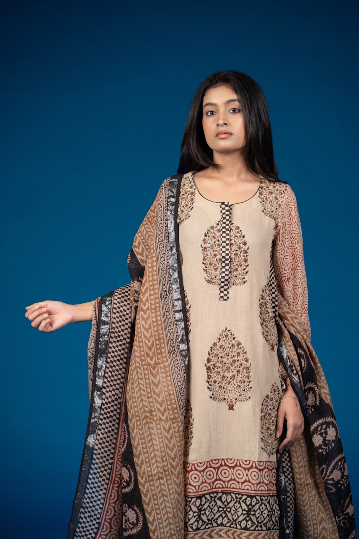 Zehra Afsana – Kurta Pant Set with Dupatta