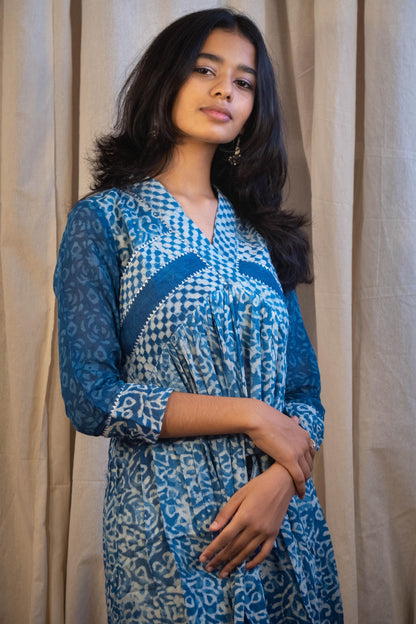 Azura Chex Collar Indigo Kurti in Pure Linen