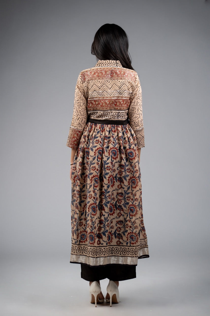 Ina Daastaan – Linen Kurti Sukoon Summer Edition