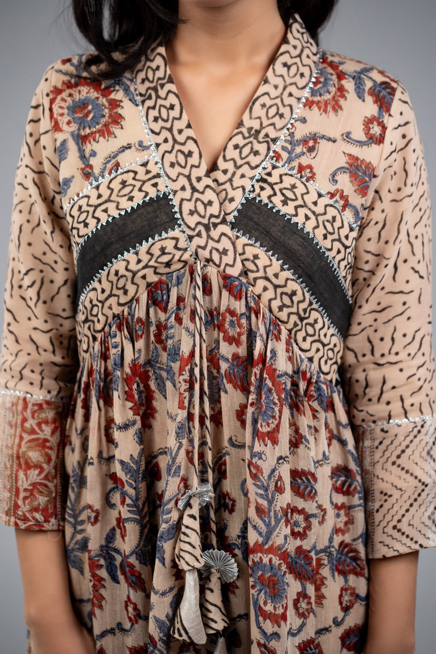 Ina Daastaan – Linen Kurti Sukoon Summer Edition