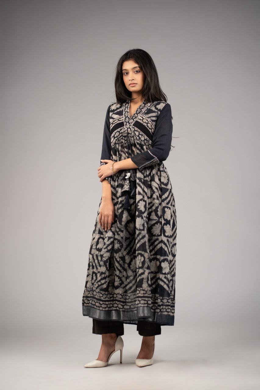 Ina Siaah – Linen Kurti Sukoon Summer Edition