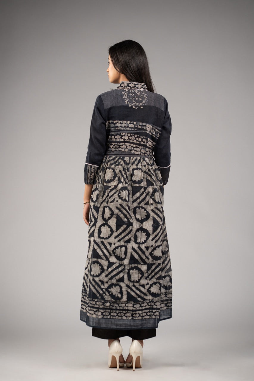 Ina Siaah – Linen Kurti Sukoon Summer Edition