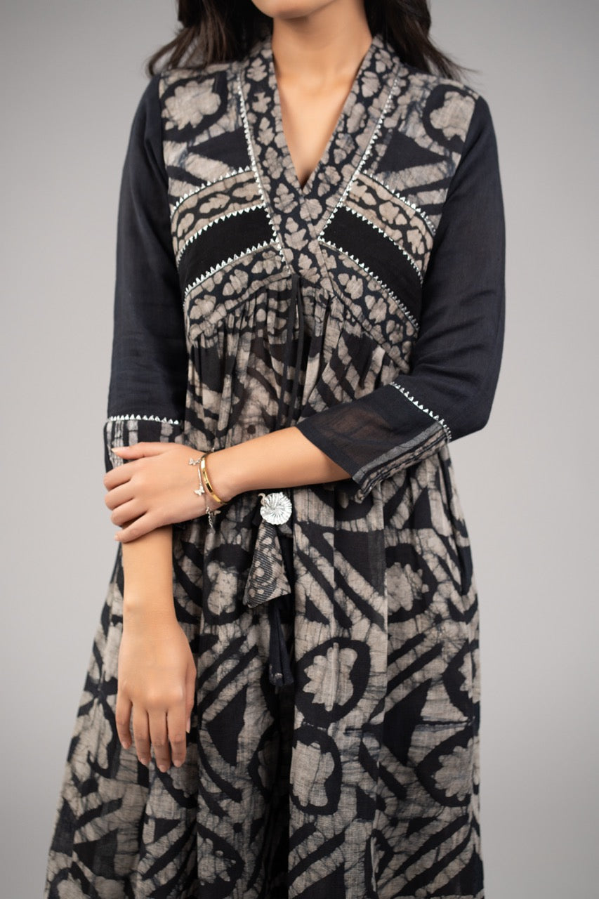 Ina Siaah – Linen Kurti Sukoon Summer Edition