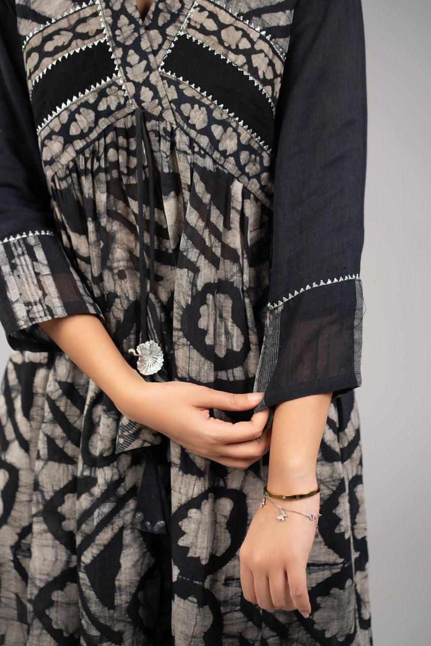 Ina Siaah – Linen Kurti Sukoon Summer Edition