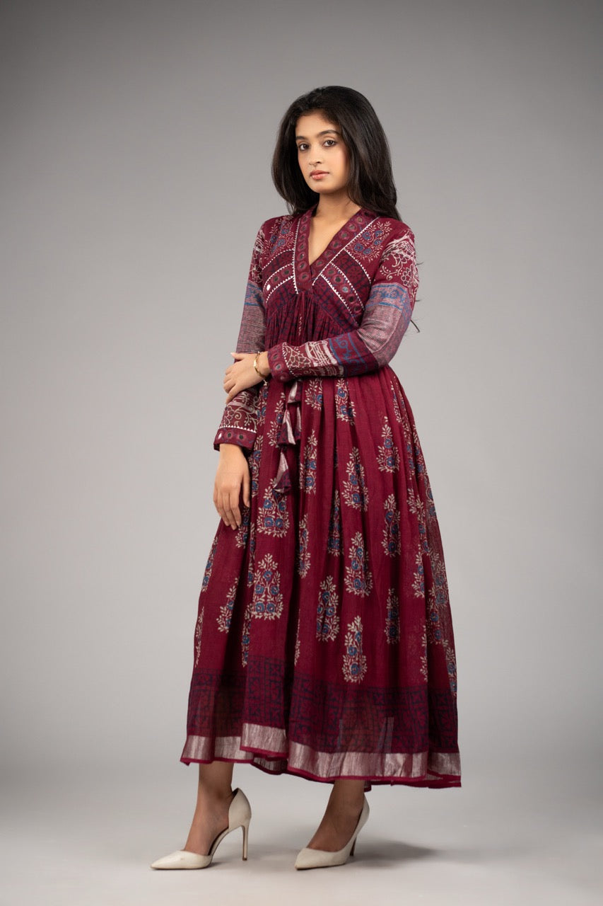 Zariya Rubaai – Linen Flare Mirror Work Dress